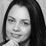 Karin M. - CoFounder, Gestora de Projetos, Líder do suporte de  atendimento ao cliente - V Lotus Educacional